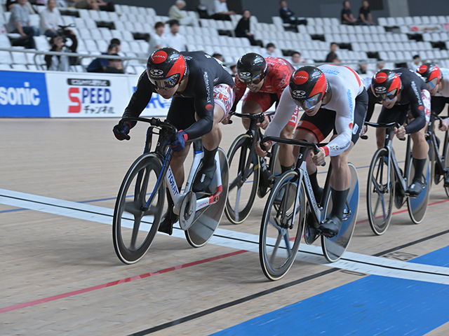 しっかりとレースを見極めて自分で仕掛けていく(写真提供:日本自転車競技連盟)