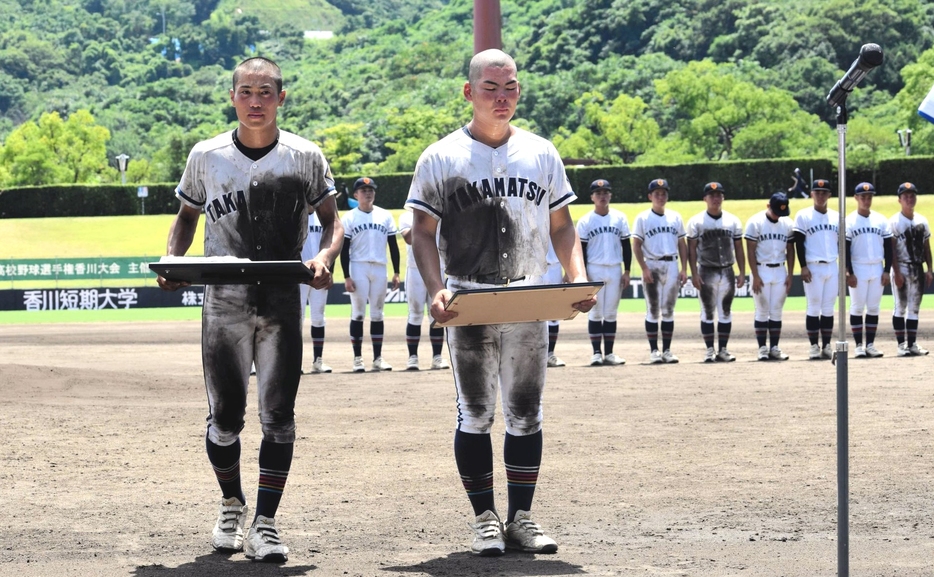 　準優勝に終わった高松商