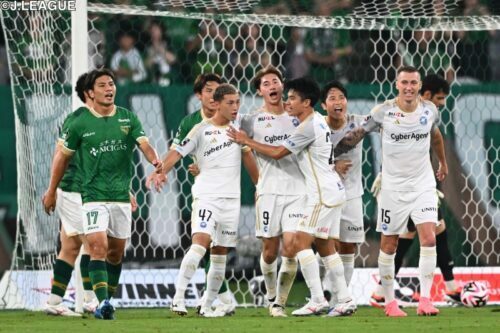 東京Vと町田が対戦した [写真]＝J.LEAGUE via Getty Images