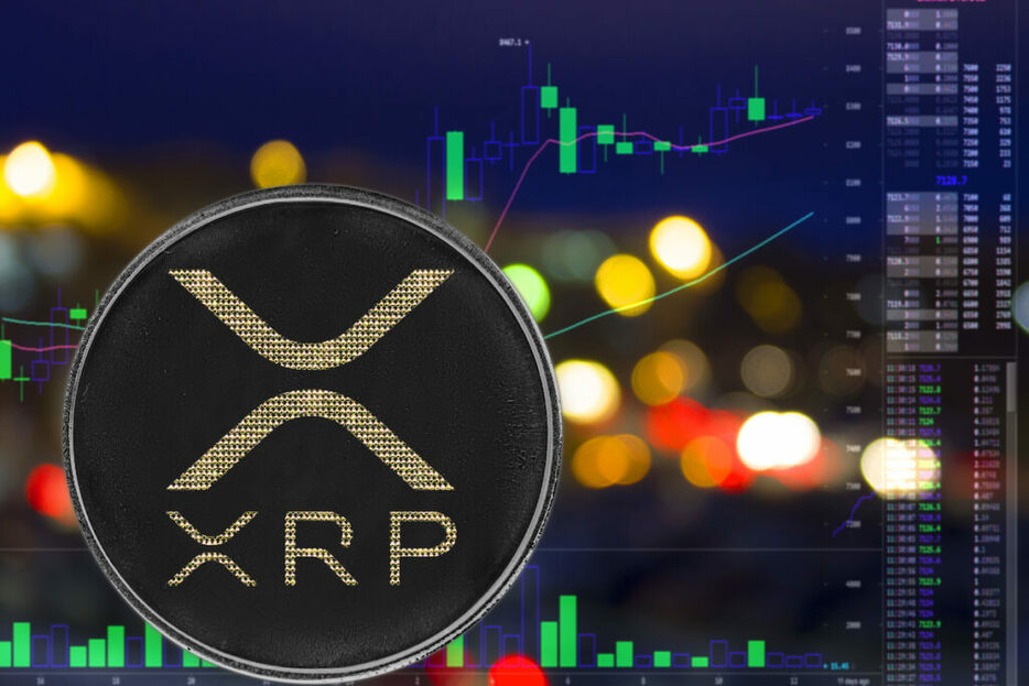 三角持ち合いを形成中のXRPが12%急騰──先物市場でも買いが優勢