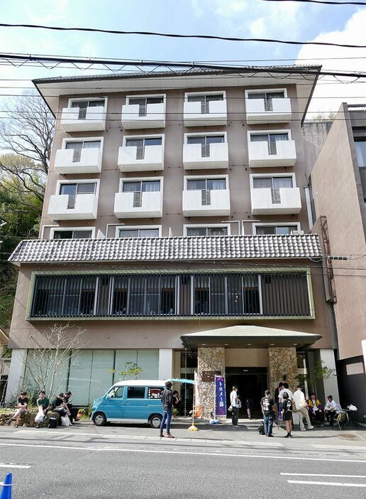 福島県いわき市常磐湯本町にある温泉旅館「いわき湯本温泉　旅館こいと」はサブカルチャーと密接な関係がある