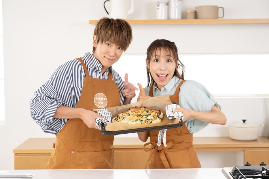 みきママさんは「焼けた～！」の表情。小山さんはクールなスマイル☆