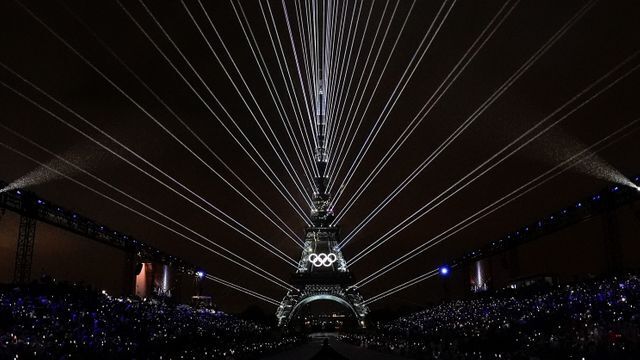 パリオリンピック開会式(写真:AP/アフロ)