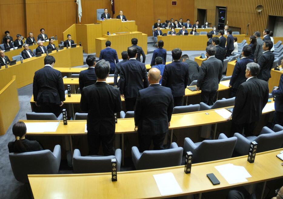 欧州への議員22人の派遣を採決する広島県議会