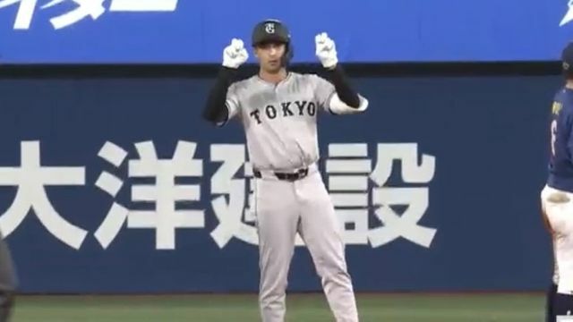 “ワイワイポーズ”を見せた巨人のモンテス選手