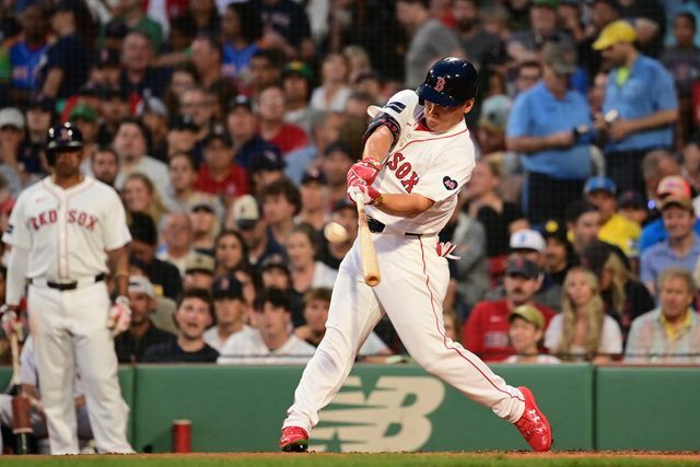 今季5号となる2ランホームランを放ったレッドソックスの吉田正尚選手【写真：USA TODAY Sports/ロイター/アフロ】