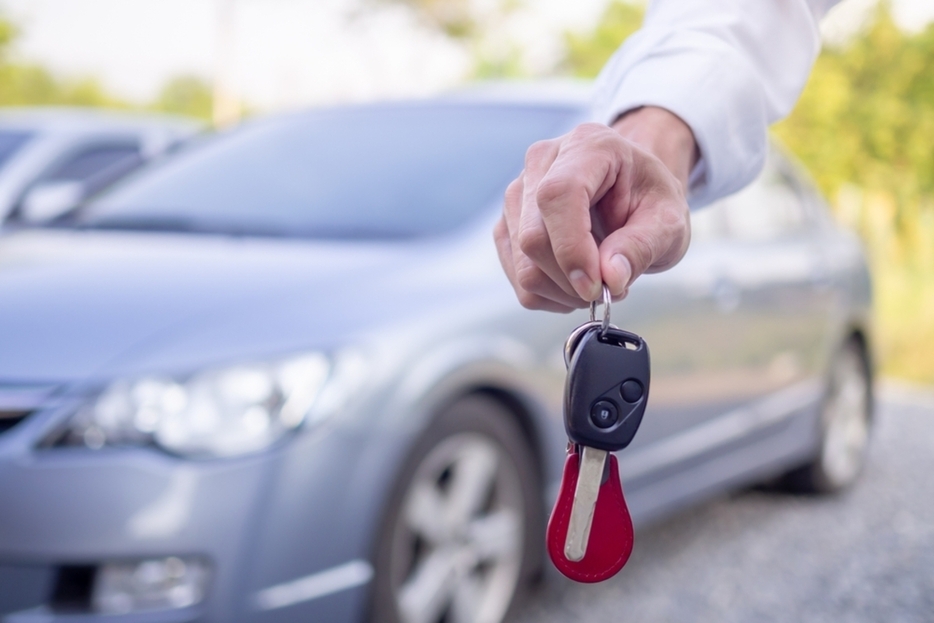 結婚祝いに「車」をもらいました。ご祝儀のように贈与税は非課税になりますか？