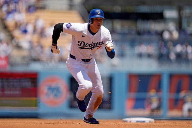 トリプルスリーへの期待が高まるドジャースの大谷翔平選手(写真：AP/アフロ)