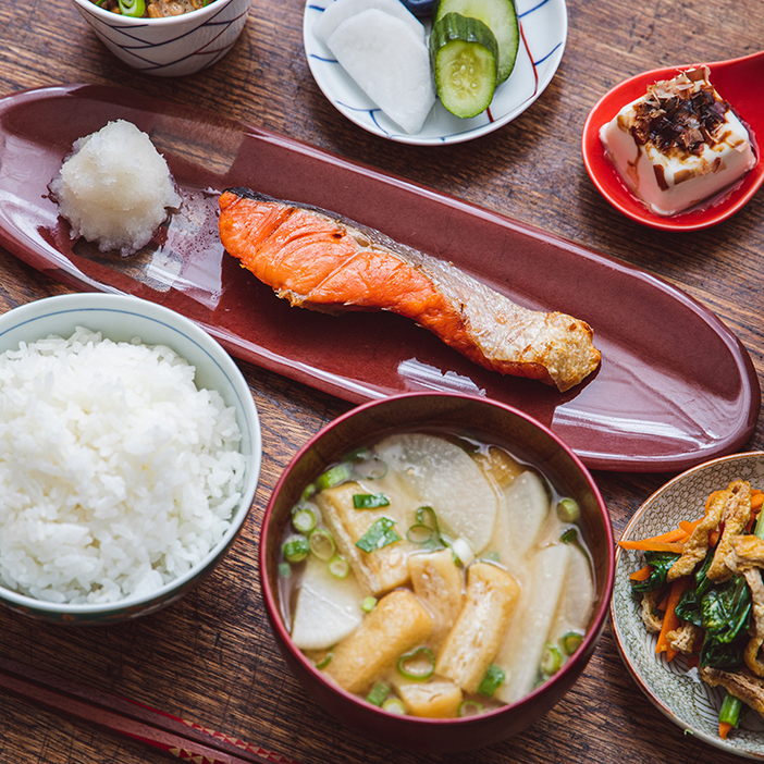 【専門医が教える腸活】サラダより日本食と地中海食がいい。日本人の体質に合った食材の選び方