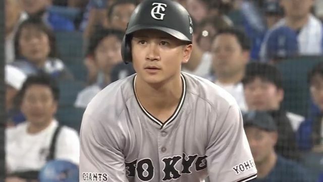 先制タイムリーを放った巨人の泉口友汰選手