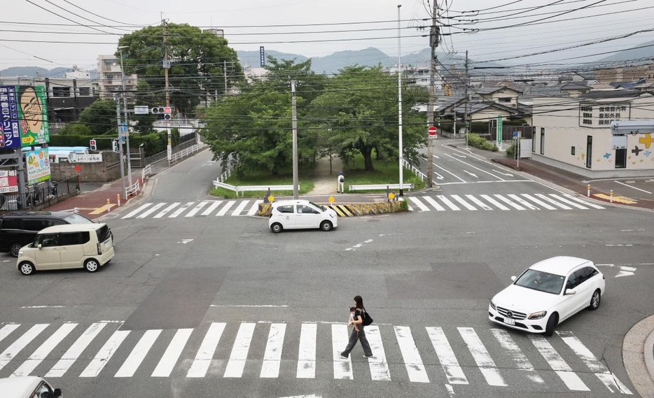 戦時中は防火街路だったという