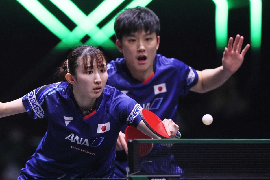 メダル第1号の期待がかかる混合ダブルスの張本智和＆早田ひな。 写真：VCG/VCG via Getty Images