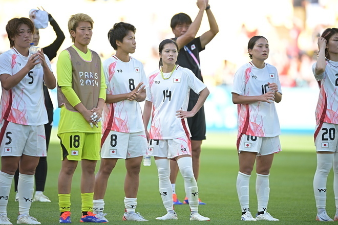 パリ五輪の初戦でスペインに敗れた日本。写真：金子拓弥 (サッカーダイジェスト写真部／JMPA代表撮影)