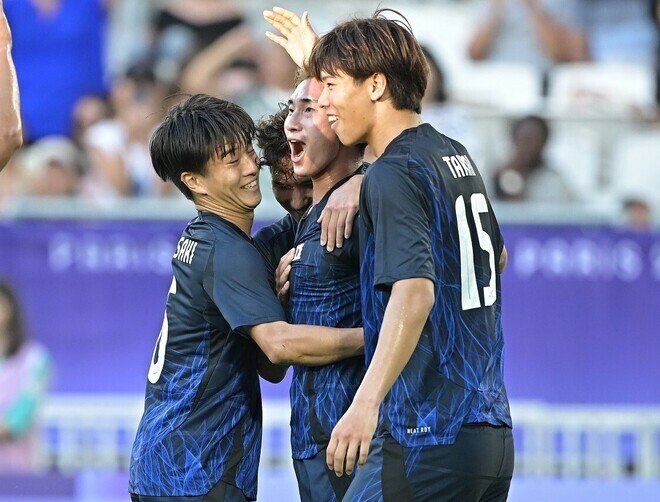 初戦でパラグアイに圧勝した大岩ジャパン。写真：金子拓弥(サッカーダイジェスト写真部／JMPA代表撮影)