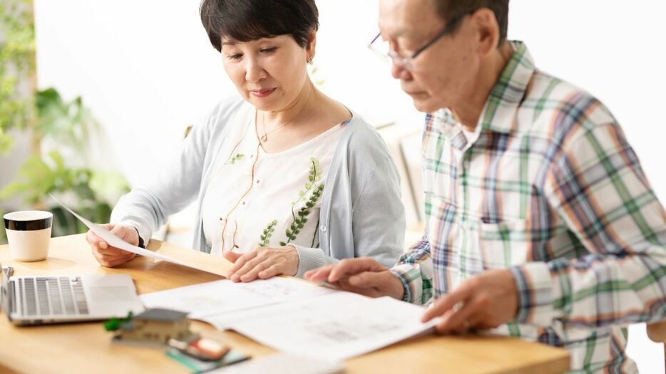 【50代からの投資入門】知っているのと知らないのでは雲泥の差…投資ビギナーの成功確率を高める、5つの「重要事項」【CFPが助言】