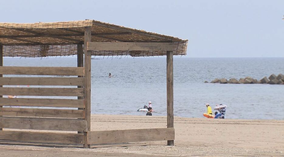 新潟県上越市の「なおえつ海水浴場」