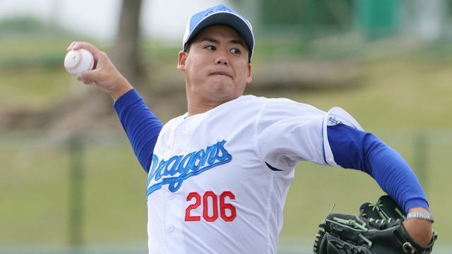 支配下登録を勝ち取った中日の松木平優太投手(写真：時事)