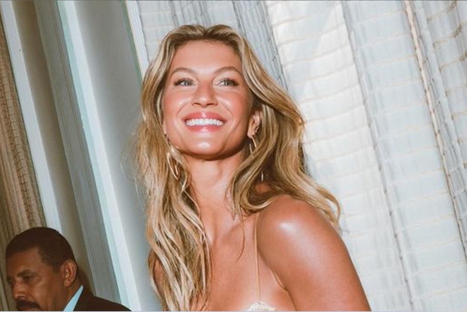 @gisele/Instagram