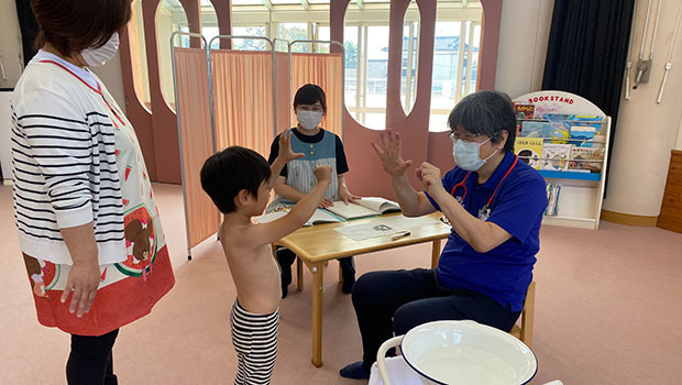 県内で初となる5歳児健診＝大船渡市提供