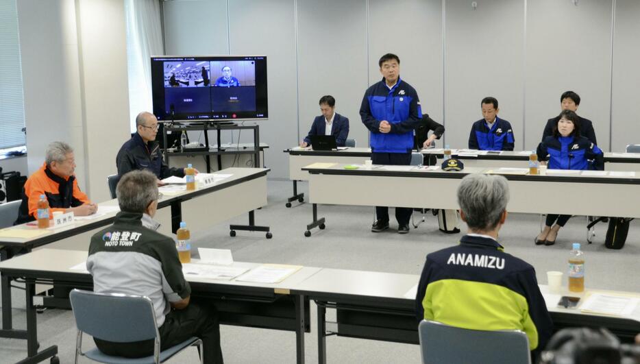 復興基金の使い道に関する意見交換会＝16日午前、石川県輪島市