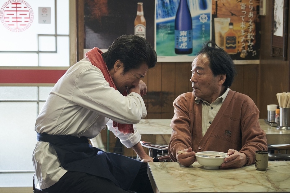 『飯を喰らひて華と告ぐ』©足立和平・白泉社／「飯を喰らひて華と告ぐ」製作委員会