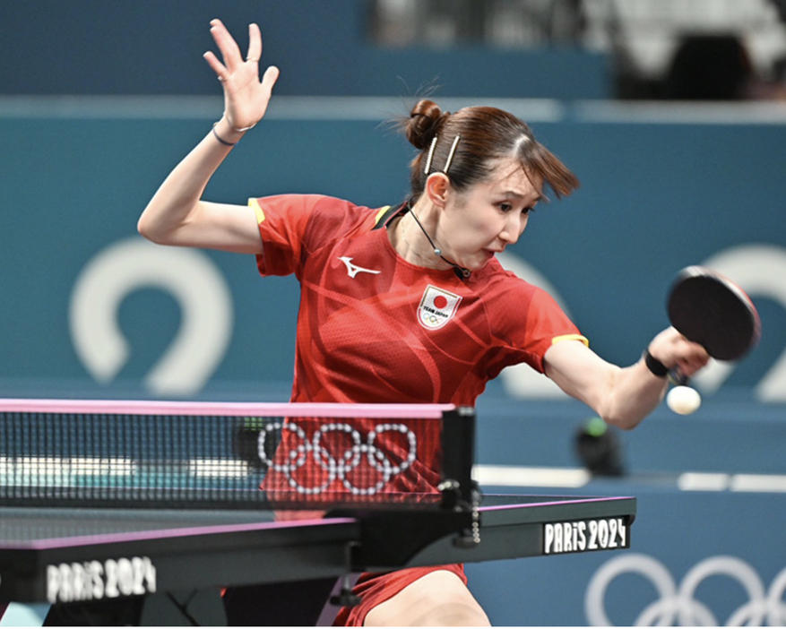 混合ダブルスの敗戦のショックを断ち切り、会心のプレーを披露した早田（Photo：ITTF／ONDA）