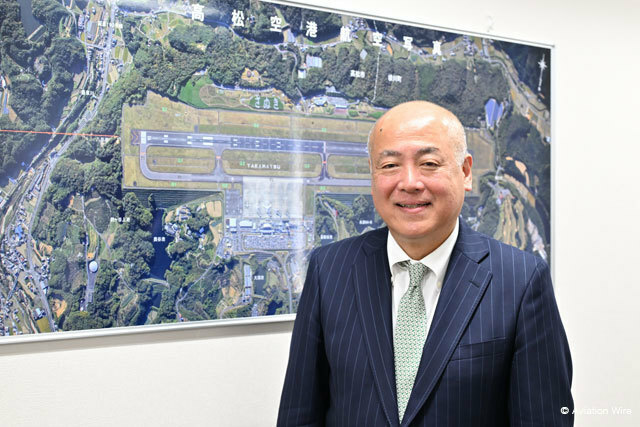 高松空港会社の小幡社長。「四国瀬戸内NO.1の国際空港」を目指す上で旅客数だけが指標ではないと話す＝PHOTO: Tadayuki YOSHIKAWA/Aviation Wire