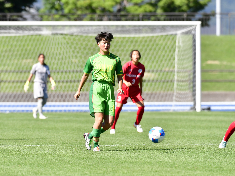 帝京長岡FW堤なつほ(HIGH SCHOOL SOCCER YEARBOOK)