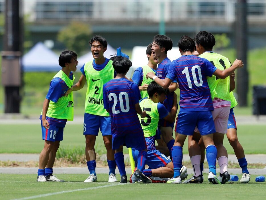 市立船橋高がベスト8進出(HIGH SCHOOL SOCCER YEARBOOK)