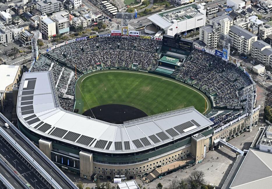 甲子園球場＝兵庫県西宮市