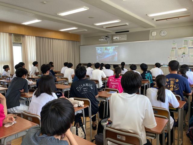 動画は「岐阜県立岐阜北高校」の各教室にて公開