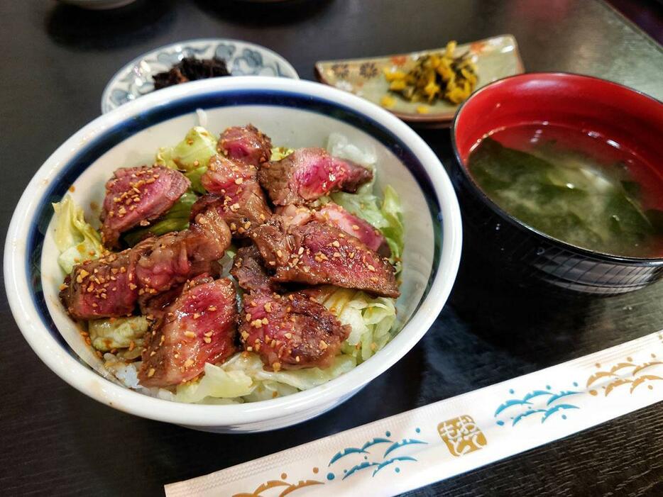 「ステーキ丼」