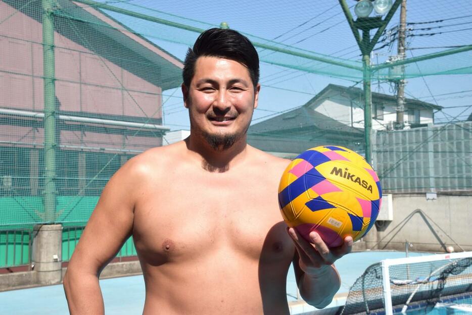 2016（平成28）年のオリンピック、リオデジャネイロ大会で水球のキャプテンを務め、2021年の東京大会にも出場した一般社団法人「アスヒロ」代表の志水（しみず）祐介さん