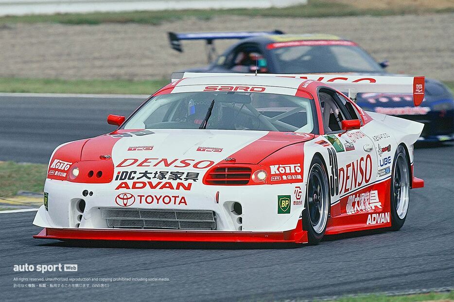 1998年の全日本GT選手権第6戦MINEサーキットを戦ったデンソーサードスープラGT。土屋圭市と谷川達也がステアリングを握った。