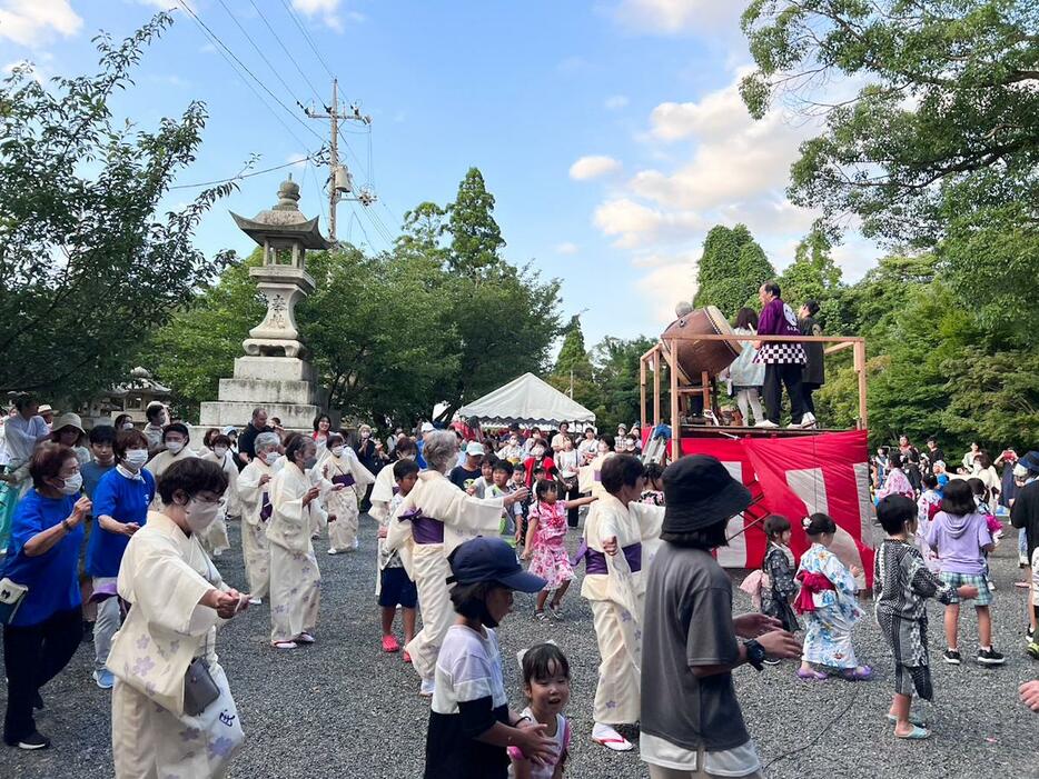 試験的に行った昨年のプレ開催の様子（写真提供＝琴崎八幡宮）