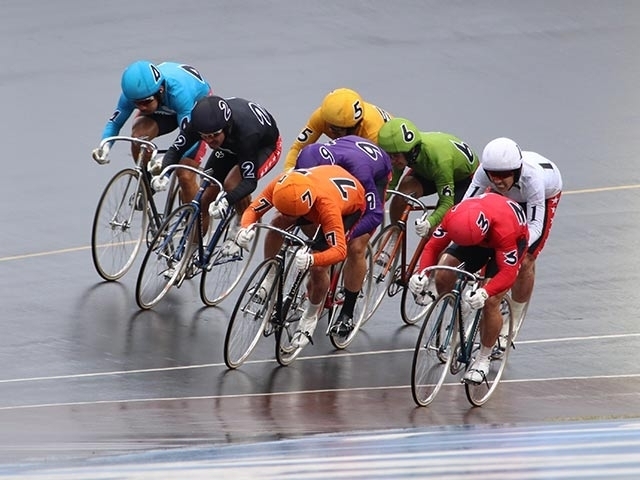 長崎県にある佐世保競輪場でのレース。写真はイメージ(写真提供：チャリ・ロト)