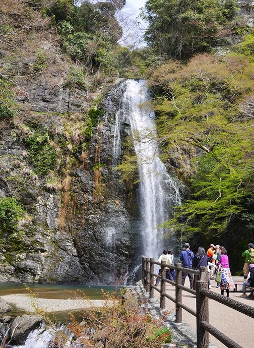 日本の滝百選の箕面大滝