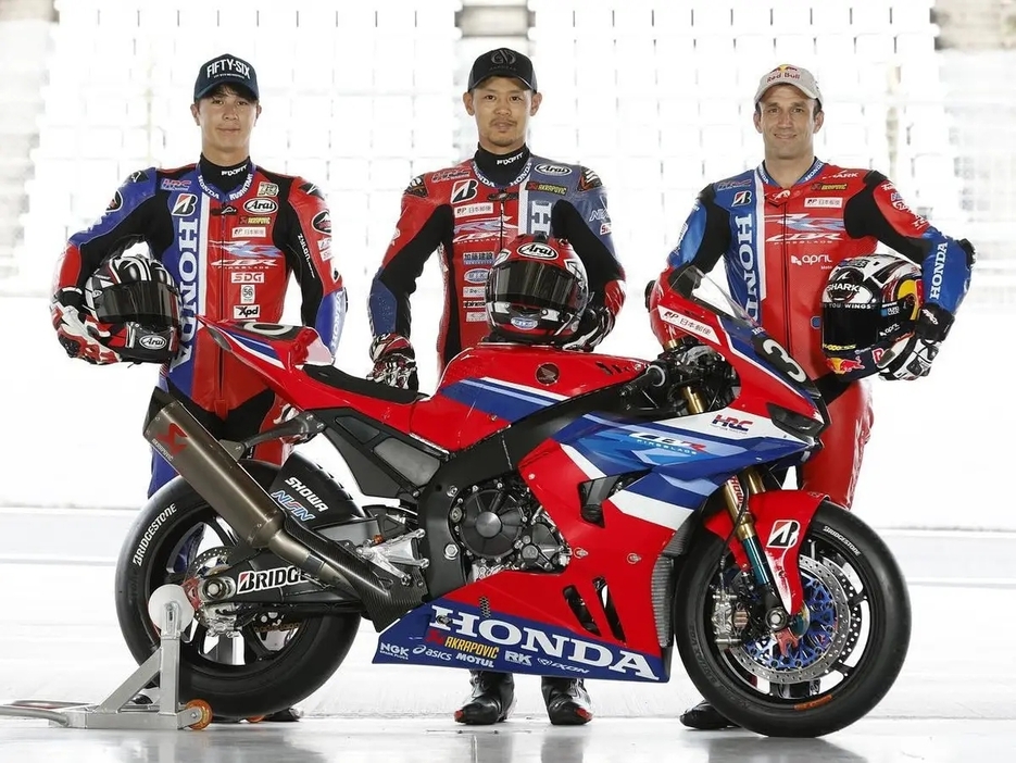 Team HRC。左から 名越哲平選手、高橋巧選手、ヨハン・ザルコ選手。