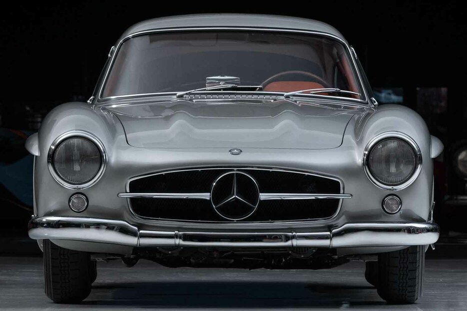 165万5000ドル（邦貨換算約2億6420万円）で落札されたメルセデス・ベンツ「300SL」（C）Courtesy of RM Sotheby's