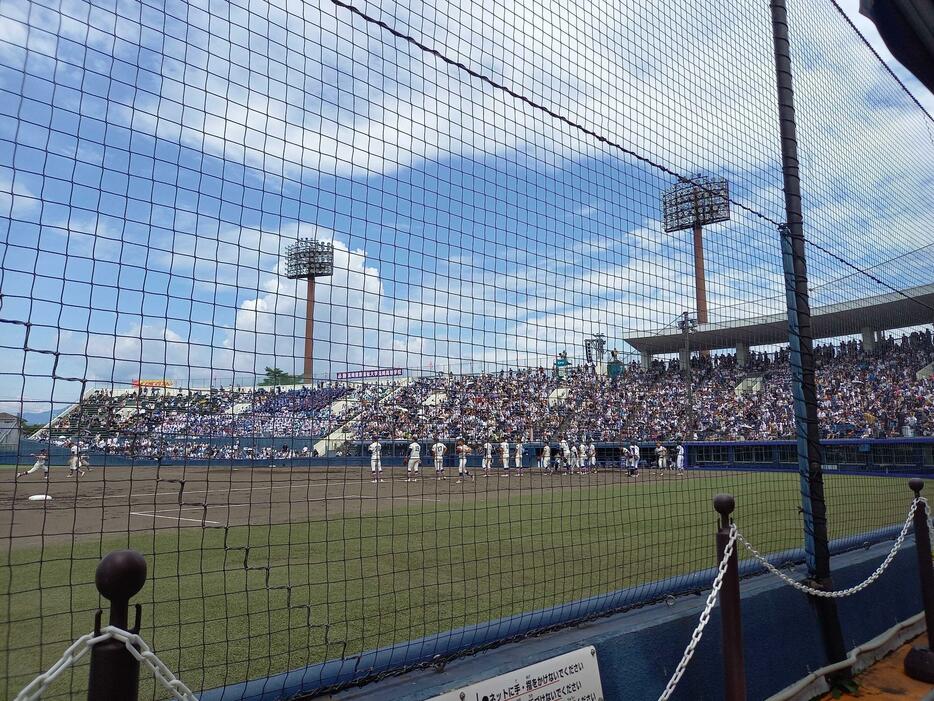 群馬県大会決勝が行われる上毛新聞敷島球場