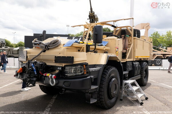 「ユーロサトリ2024」に展示されたスカニアの新型軍用トラック（布留川 司撮影）。