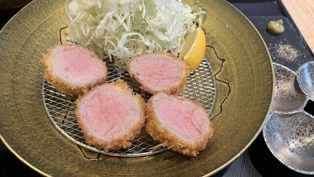 「本日のとんかつ定食 ヒレ」美麗豚