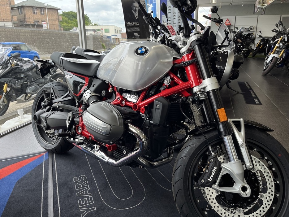 「R 12 nineT」のような水平対向エンジンとシャフトドライブにBMWのルーツを見た。