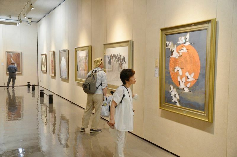 現代日本画の優品が並ぶ「第79回春の院展倉敷展」会場