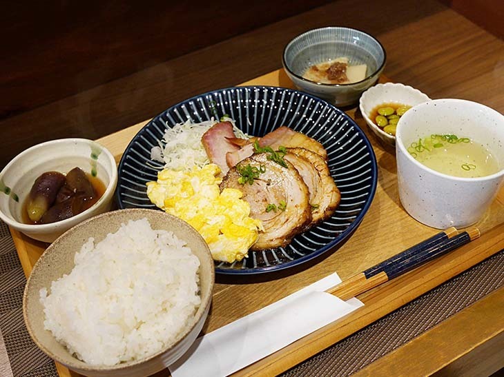 「ミックス焼豚定食」1100円