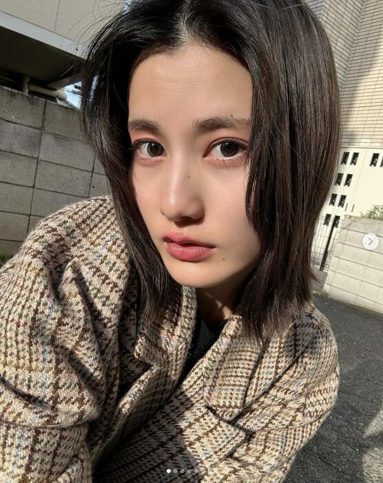 橋本愛instagramより