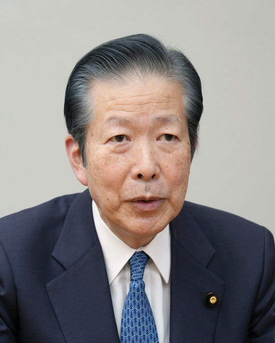 山口那津男氏