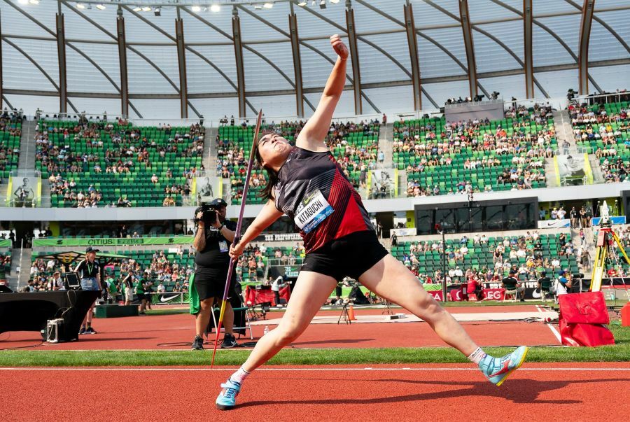 世界陸上で日本女子選手としてフィールド種目で史上初の金メダルを獲得。パリ五輪の金メダルの有力候補