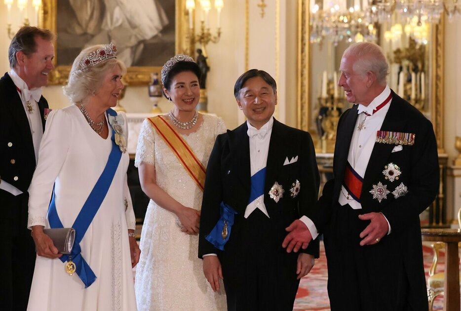 晩餐会に臨む天皇陛下と雅子さま。あたたかな歓迎を受け、天皇陛下は「家族のように接してくれた」と感謝を述べた