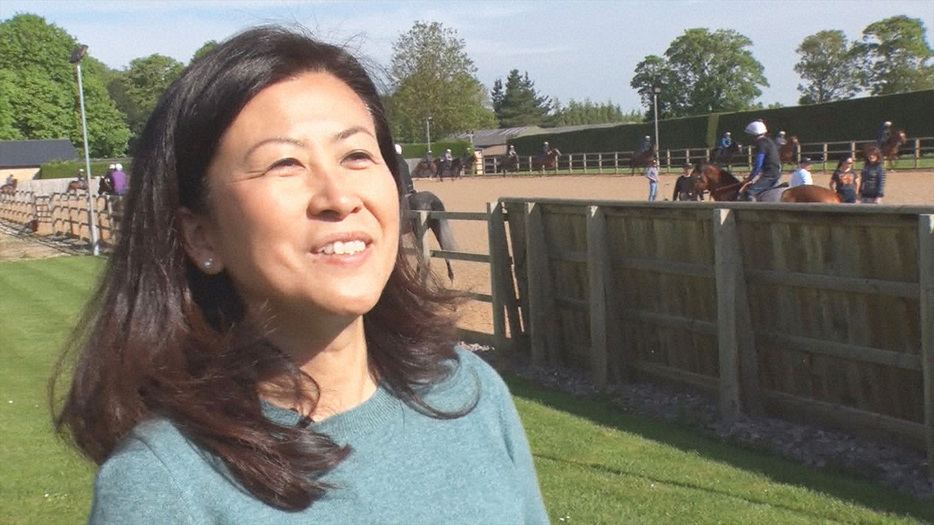 イギリスで競馬厩舎を営む園部花子さん（48）